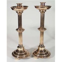 Large pair of Victorian reeded copper Arts & Crafts style candlesticks with drip trays, 52cm in leng