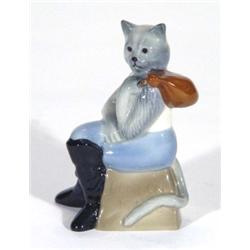 Hand painted Wade collectors' club 1997 'Dick Whittington Cat', marks to base, 11cm high