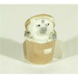 Hand painted Wade 'Cat in a Bin' figure, 5cm high