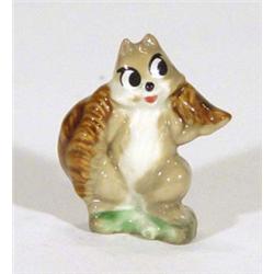 Hand painted Wade 'Hatbox Girl Squirell', 5cm high