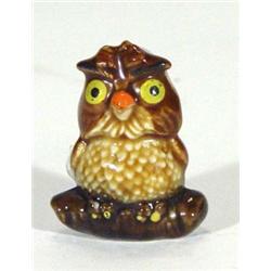 Hand painted Wade 'Hatbox Archimedes Owl', 5cm high