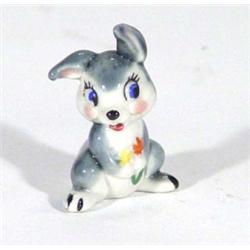 Hand painted Wade 'Hatbox Thumper', 5cm high