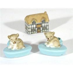 Wade Whimsie 'Why Knot Inn'  and two bear candlesticks