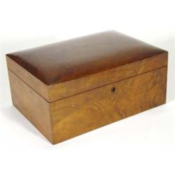 Inlaid walnut sewing box with lift out tray, 31cm in length