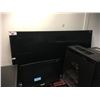 Image 1 : SAMSUNG UN65JU7500F 65'' CURVED, POSSIBLE DAMAGE ON TOP LEFT
