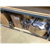Image 1 : SHELF LOT OF ASSORTED CABLES & ACCESSORIES