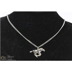 HORSE AVON PENDANT WITH CHAIN