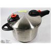 Image 1 : PRESSURE COOKER