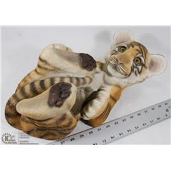 MEDIUM SIZED SANDICAST PLAYFUL TIGER CUB