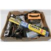 Image 1 : FLAT W/ ASSORTED ITEMS INCL RAIN-X 15" WIPER BLADE