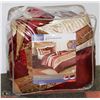 Image 1 : 7PC KING COMFORTER SET