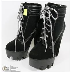 WOMENS HIGH HEEL BOOTS SIZE 5.5