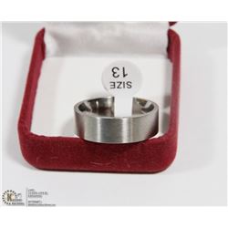 MENS WEDDING STYLE RING SIZE 13