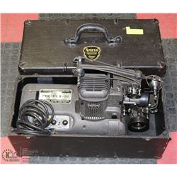1946 PROJECTOR 10 MODEL X-2158 AMPROSOUND 16MM