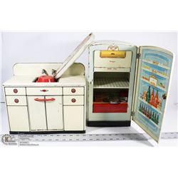 VINTAGE TIN KITCHEN SINK & FRIDGE TOYS.