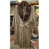 Image 1 : LEATHER FAU FUR DARK GREEN/BROWN TONE COAT