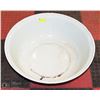 Image 1 : LARGE METAL PORCELAIN WASH BOWL