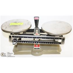 VINTAGE OHAUS TRIPLE BEAM SCALE