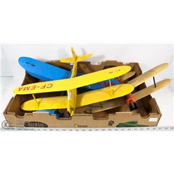 TRAY LOT OF ASSORTED VINTAGE  AIRPLANES.