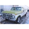 Image 4 : 1975 FORD F250 RANGER XLT MANUAL 4 ON TH FLOOR