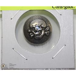 GERMAN NAZI SS TOTENKOPF 155/38 BUTTON.
