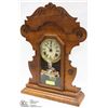 Image 2 : OAK KING EDWARD MANTLE CLOCK COMMEMORATIVE