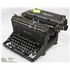 Image 1 : ANTIQUE UNDERWOOD TYPEWRITER.