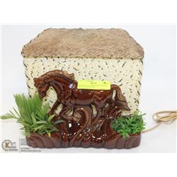 VINTAGE TV LAMP 1950'S CERAMIC HORSE FIBERGLASS