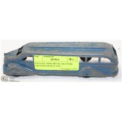 VINTAGE 1940S METAL MASTERS GREYHOUND BUS TOY.