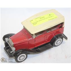 VINTAGE 1950S TINPLATE MODEL A FORD.