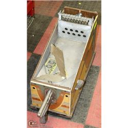 VINTAGE ARCADE SHOOTING GALLERY GAME FOR REPAIR.