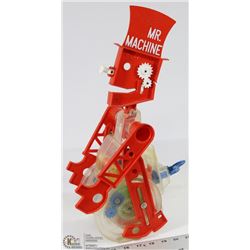 17" TALL 1971 IDEAL TOY ROBOT WORKS MR. MACHINE.