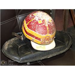 VINTAGE JOCKEY HELMET & RACE SADDLE.