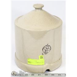 MEDICINE HAT COVERFOR CHICKEN WATERER