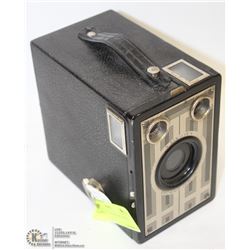 VINTAGE 1938 KODAK ART DECO CAMERA.