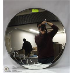 LARGE ROUND ETCHED MIRROR.