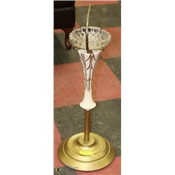 MID CENTURY CERAMIC ASHTRAY STAND WITH ASH TRAY.