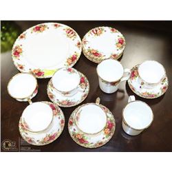 16PCS OLD COUNTRY ROSES CHINA SET DISHES
