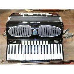 VINTAGE BERTINI PROFESSIONAL ACCORDIAN.