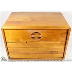 VINTAGE WOOD BREAD BOX