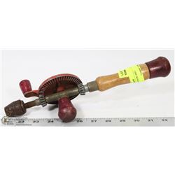 VINTAGE HAND CRANK DRILL