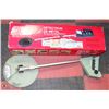 Image 1 : 2 METAL DETECTORS INCL 1 IN BOX