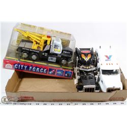 SEMI TRUCK COLLECTOR LOT