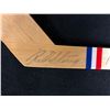 Image 4 : BOBBY HULL AUTOGRAPHED MINI HOCKEY STICK