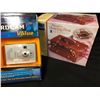 Image 2 : MISC LOT (NON-STICK CHICKEN ROASTER, CREATIVE CARD CAM, WOODEN SEWING KIT)