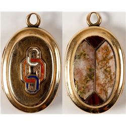 California Gold in Quartz oval pendant