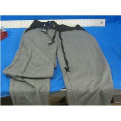 New Coco Limon womens sweat pants / with pockets size Med.