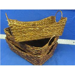 Lot of 3 Baskets