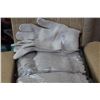 Image 2 : BOX OF SIX 24 PACKS OF LARGE COTTON GLOVES