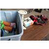 Image 1 : TOTE OF BASEBALL BASES AND HOCKEY PADS